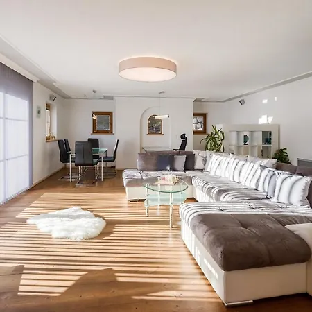 Alpesi faház Weinberg T1 & T2 By Managers *