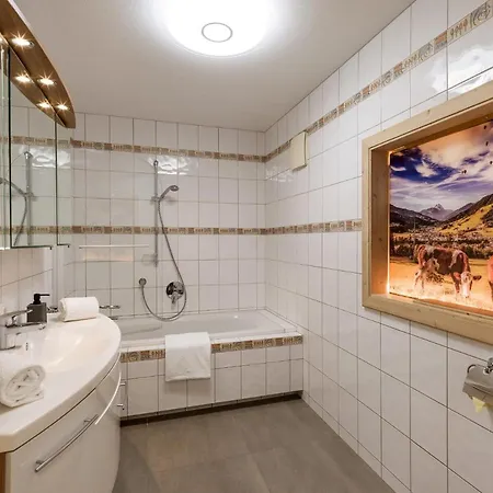 Weinberg T1 & T2 By Managers * Kirchberg en Tyrol